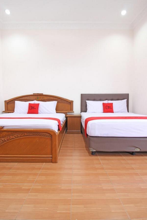 ホテル Reddoorz Near Umy Yogyakarta Ngabean エクステリア 写真