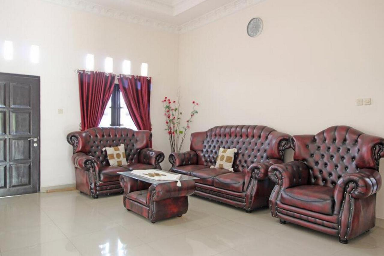 ホテル Reddoorz Near Umy Yogyakarta Ngabean エクステリア 写真