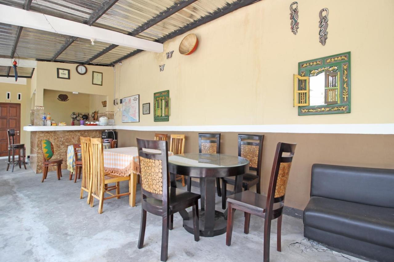 ホテル Reddoorz Near Umy Yogyakarta Ngabean エクステリア 写真